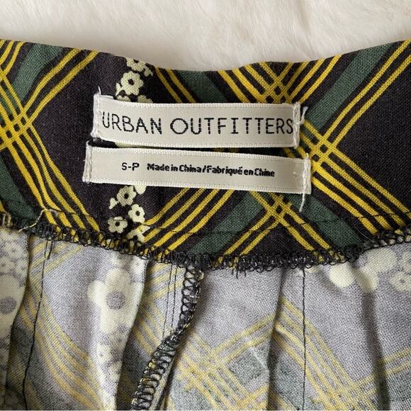 Urban Outfitters Geometric Skirt - Picture 3 of 7